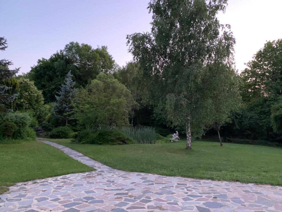 La Grignotiere Lodge & Spa Crecy-la-Chapelle Exterior foto